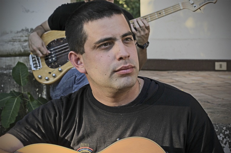 Jorge Bogarín, guitarrista. 
